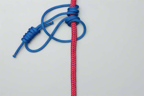 Prusik knot - or triple sliding hitch ©  SW